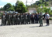 TNI dan Polri Sinergi Bersihkan Masjid Baiturrahim di Gorontalo Utara