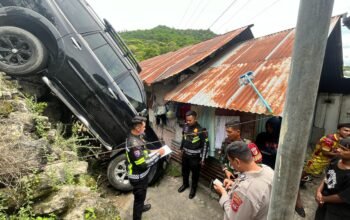 Potret: Olah TKP Lakalantas