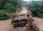 Jembatan Penghubung Pasar Tradisional Pulubala Ambruk, Akses Ekonomi Warga Terganggu