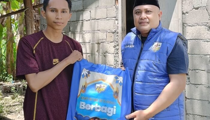 KNPI Bone Bolango Berbagi Paket Sembako di Momentum Idul Fitri 1446 H