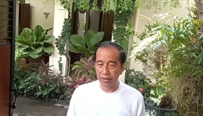 Jokowi Tanggapi Santai Desakan Lengserkan Gibran oleh Purnawirawan TNI