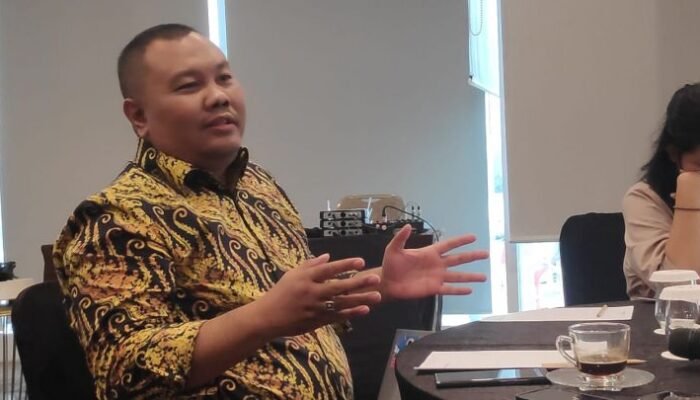 Purnawirawan Desak DPR Tanggapi Isu Gibran, Hendri Satrio: Jangan Dibiarkan Liar