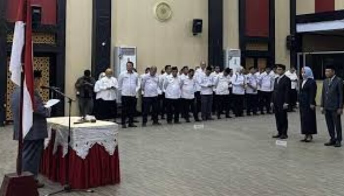 Adhan Dambea Lantik 15 Pejabat Administrator untuk Perkuat Kinerja Pemkot Gorontalo
